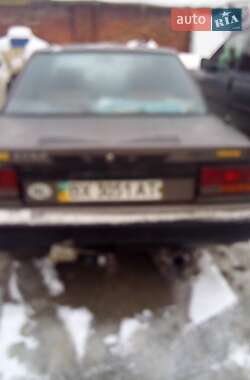Седан Nissan Bluebird 1988 в Хмельницком