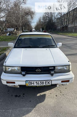 Седан Nissan Bluebird 1988 в Одессе