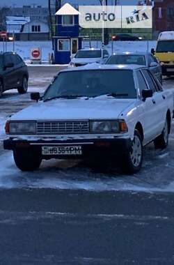 Седан Nissan Bluebird 1976 в Києві