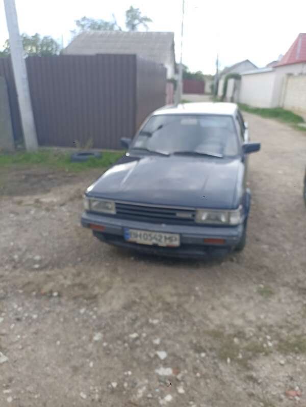 Седан Nissan Bluebird 1985 в Одесі