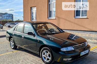 Седан Nissan Bluebird 1997 в Одесі