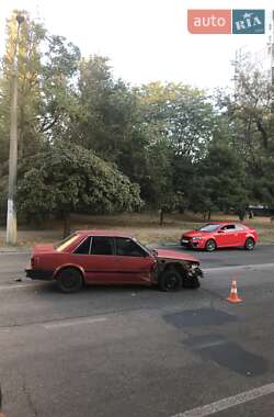 Седан Nissan Bluebird 1988 в Одессе