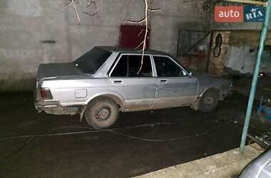 Седан Nissan Bluebird 1987 в Березівці