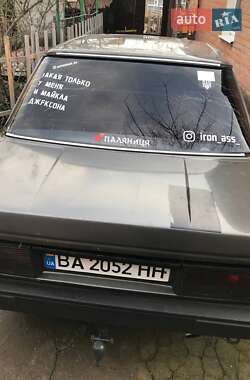 Седан Nissan Bluebird 1986 в Кропивницькому