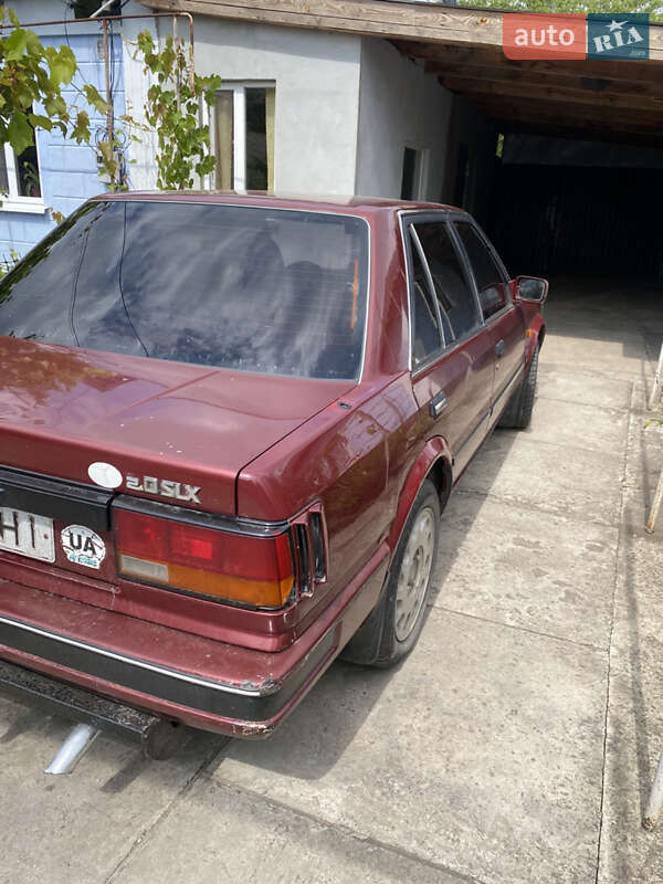 Седан Nissan Bluebird 1986 в Врадіївці