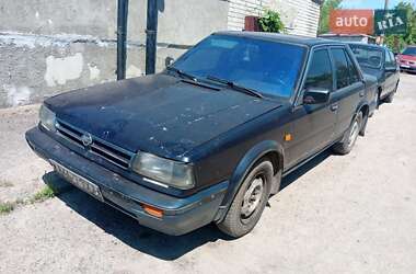Седан Nissan Bluebird 1989 в Кременчуге