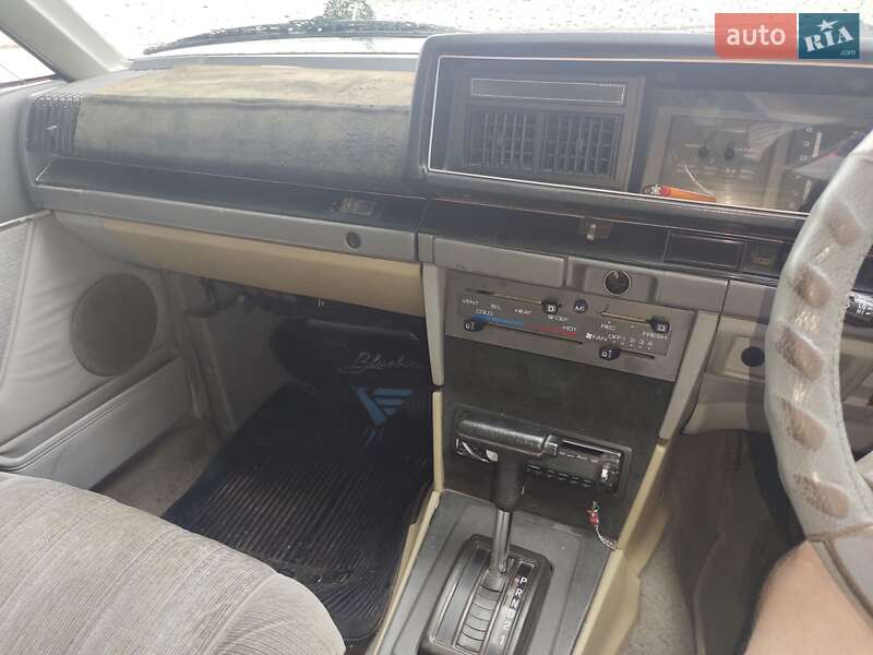 Седан Nissan Bluebird 1984 в Одессе