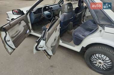 Седан Nissan Bluebird 1986 в Житомире