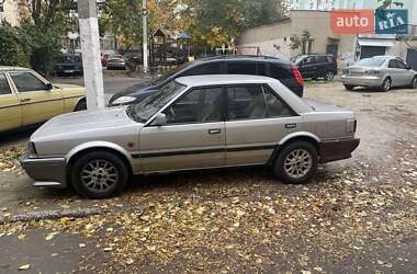 Седан Nissan Bluebird 1987 в Одессе
