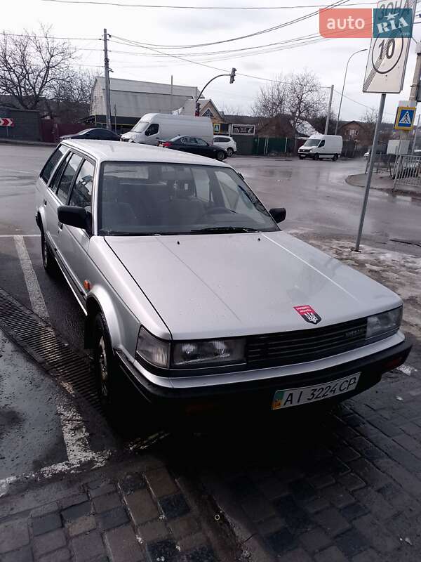 Nissan Bluebird 1988