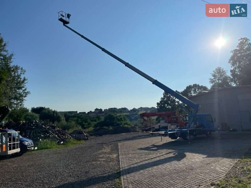 Автовишка Nissan Cabstar 2012 в Чернівцях