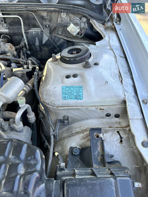 Седан Nissan Cedric 1995 в Одесі