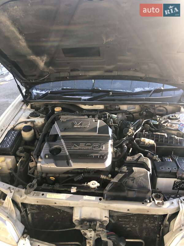 Седан Nissan Cefiro 2000 в Одесі