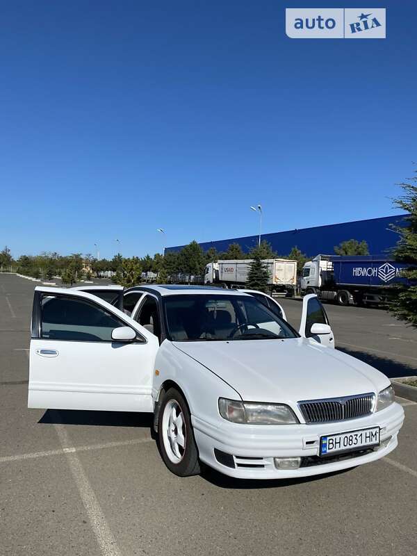 Седан Nissan Cefiro 1997 в Одесі