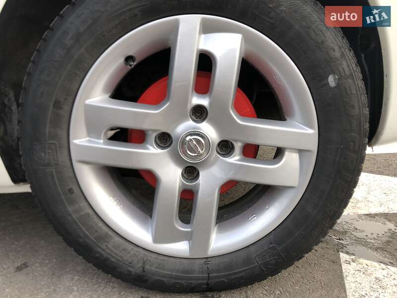 Минивэн Nissan Cube 2011 в Киеве