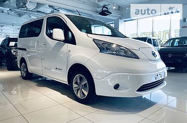 Мінівен Nissan e-NV200 2017 в 