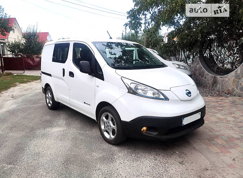 Nissan e-NV200