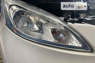 Грузовой фургон Nissan e-NV200 2014 в 