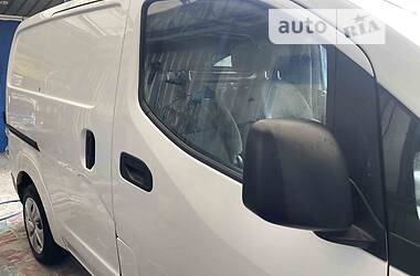 Грузовой фургон Nissan e-NV200 2014 в 