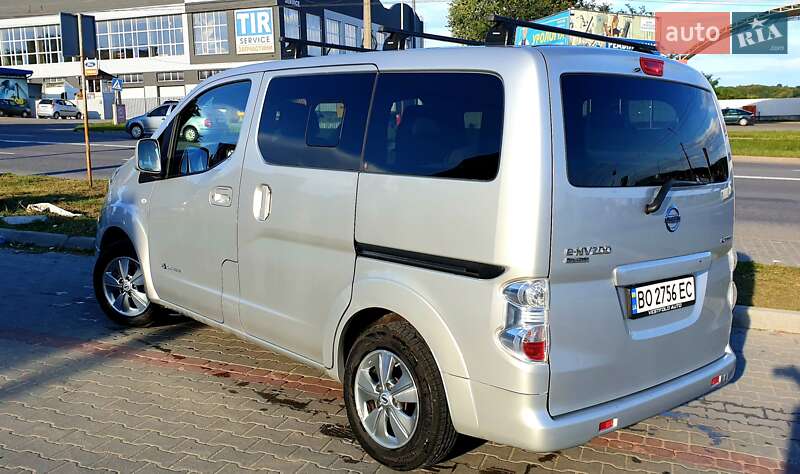 Мінівен Nissan e-NV200 2015 в Тернополі