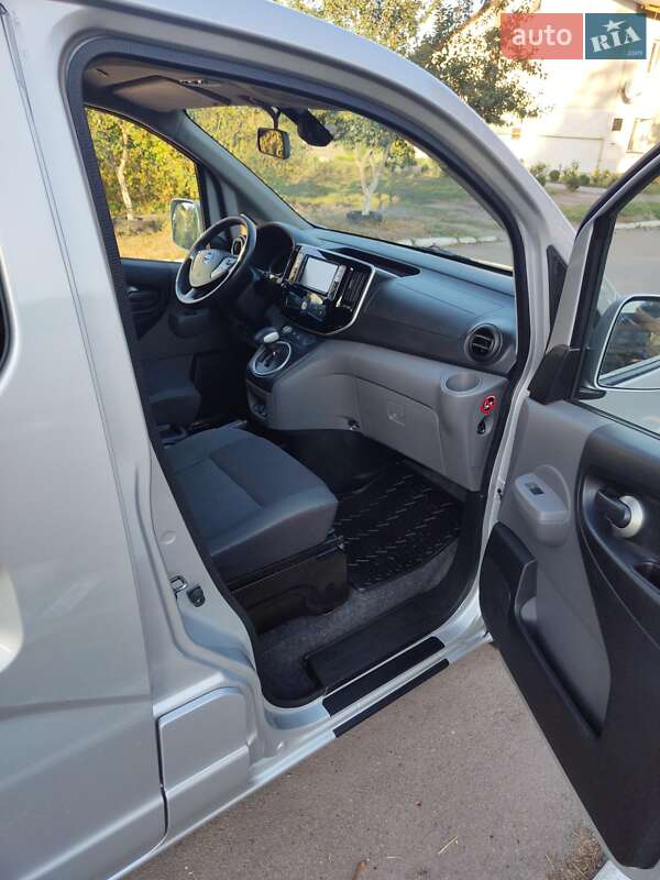 Минивэн Nissan e-NV200 2016 в Житомире