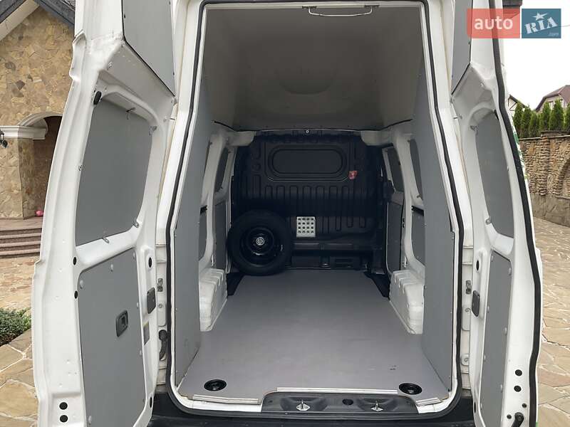 Грузовой фургон Nissan e-NV200 2022 в Ровно