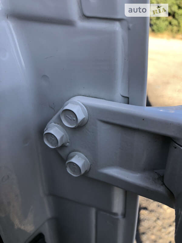 Вантажний фургон Nissan e-NV200 2016 в Вінниці