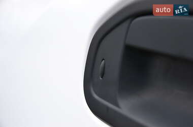 Грузовой фургон Nissan e-NV200 2020 в Луцке