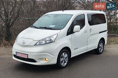 Мінівен Nissan e-NV200 2014 в Нових Санжарах