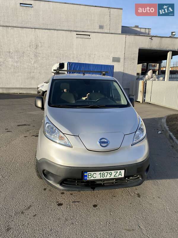 Мінівен Nissan e-NV200 2014 в Львові