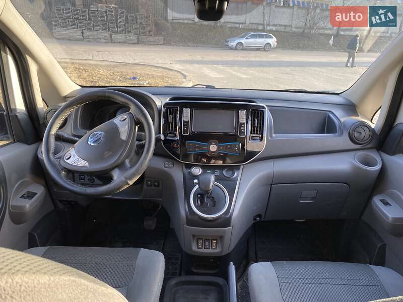 Мінівен Nissan e-NV200 2014 в Львові