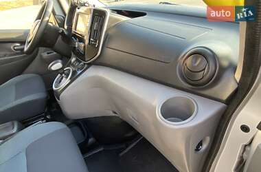 Минивэн Nissan e-NV200 2018 в 
