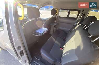 Минивэн Nissan e-NV200 2018 в 