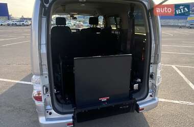 Минивэн Nissan e-NV200 2018 в 