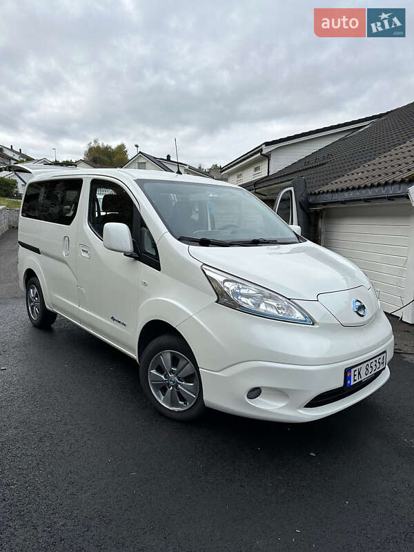 Мінівен Nissan e-NV200 2018 в Києві