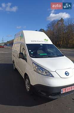 Грузовой фургон Nissan e-NV200 2018 в 