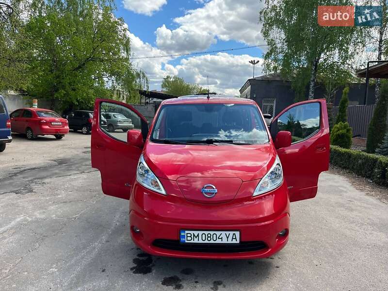 Мінівен Nissan e-NV200 2017 в 