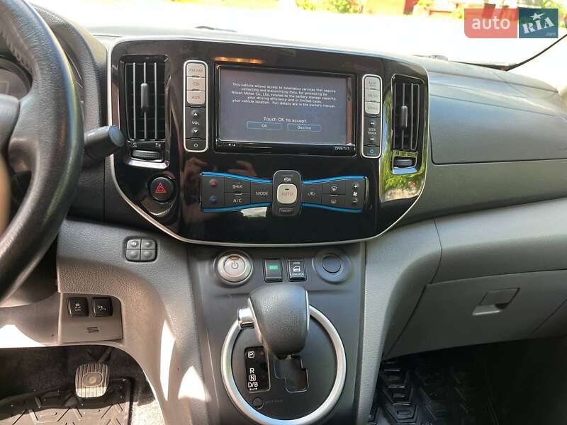 Мінівен Nissan e-NV200 2017 в Шостці