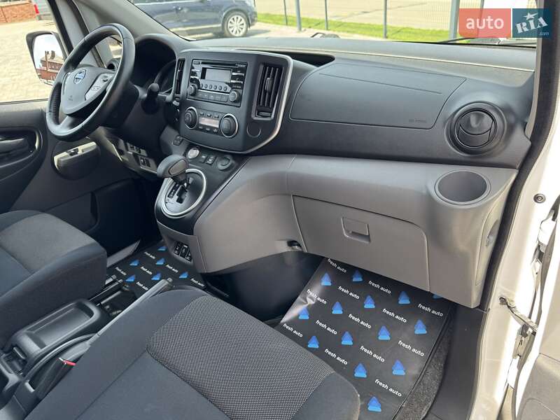Грузовой фургон Nissan e-NV200 2019 в Ровно фото 29 Грузовой фургон Nissan e-NV200 2019 в Ровно