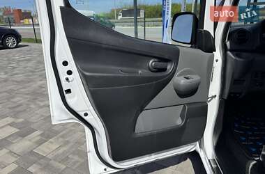 Грузовой фургон Nissan e-NV200 2019 в 