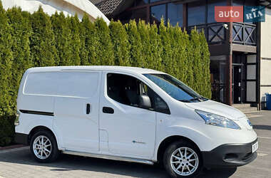 Вантажний фургон Nissan e-NV200 2020 в 