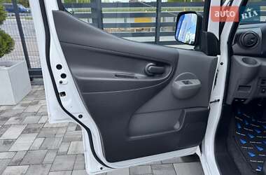 Вантажний фургон Nissan e-NV200 2021 в 