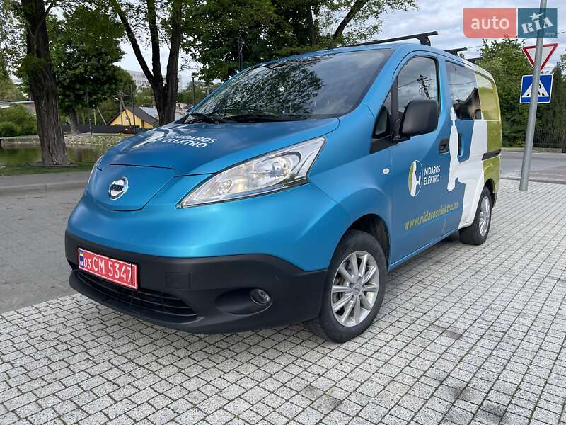 Грузовой фургон Nissan e-NV200 2019 в 