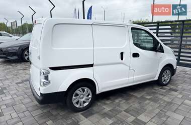 Грузовой фургон Nissan e-NV200 2019 в 