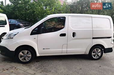 Грузовой фургон Nissan e-NV200 2019 в 