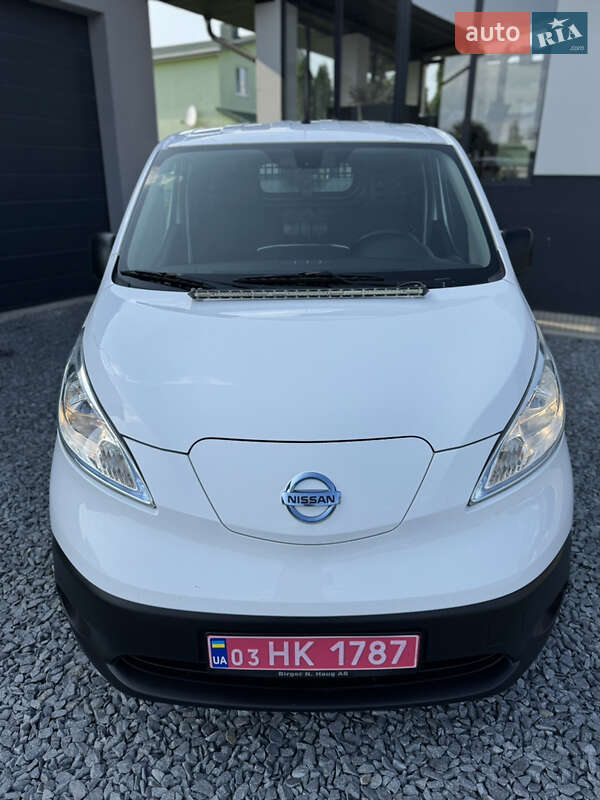 Вантажний фургон Nissan e-NV200 2019 в Рівному