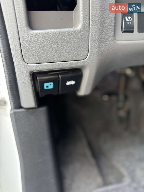 Вантажний фургон Nissan e-NV200 2019 в Рівному