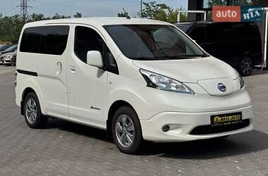 Мінівен Nissan e-NV200 2015 в Чернівцях