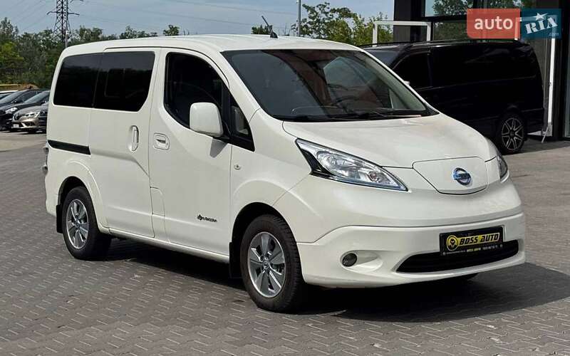 Nissan e-NV200 2015