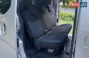 Мінівен Nissan e-NV200 2018 в 